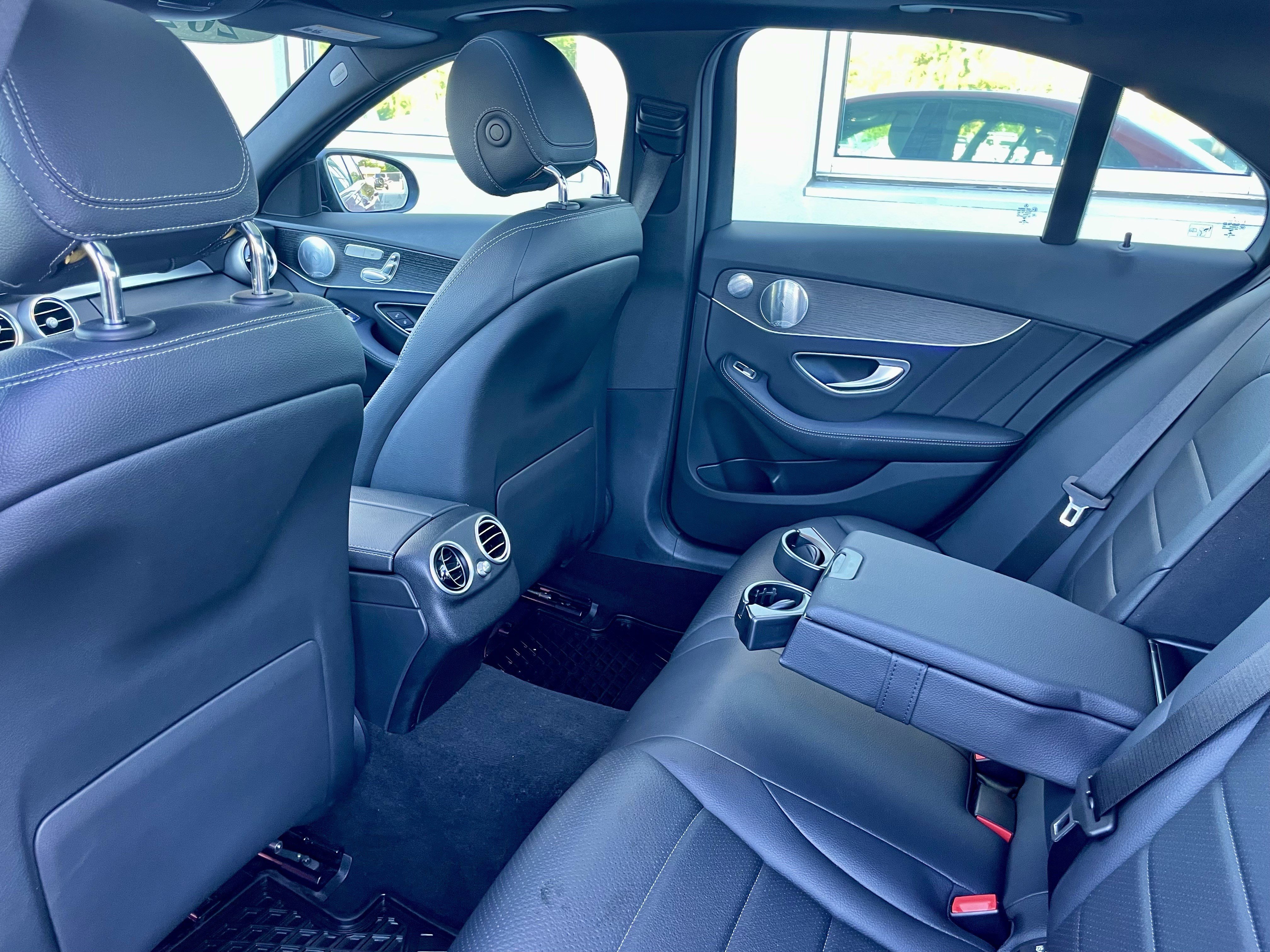 Used 2020 Mercedes-Benz C 300 4MATIC Sedan image 29