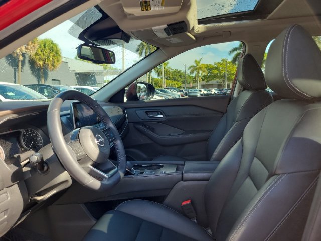 Used 2023 Nissan Rogue SL FWD image 16