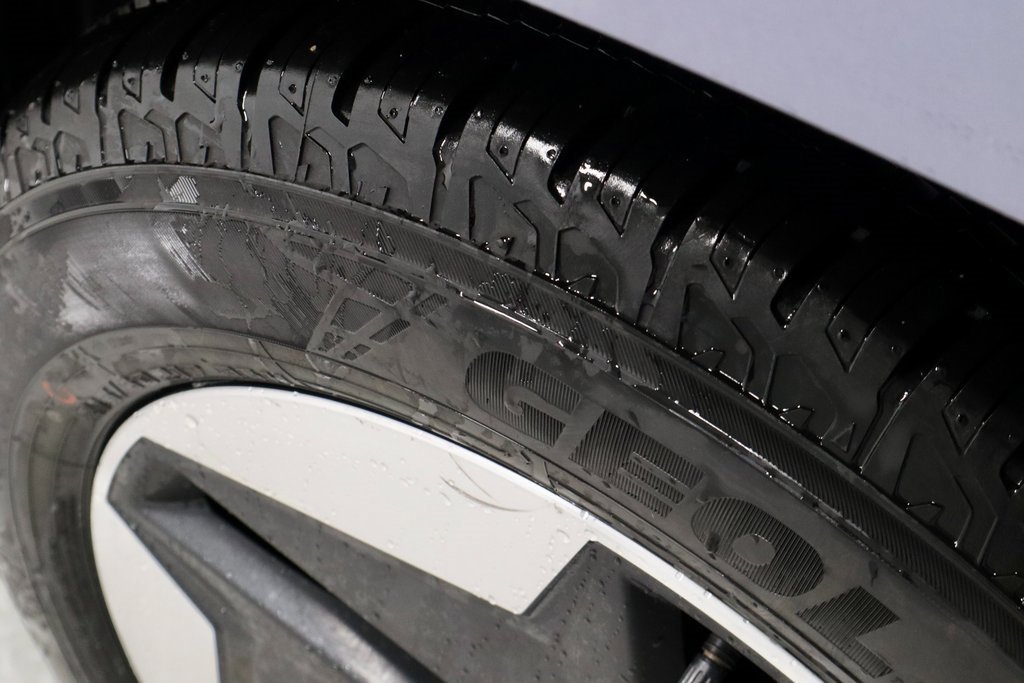 Certified 2024 Hyundai Kona SE image 20