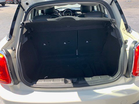 Used 2015 MINI Cooper 4-Door Hardtop image 5