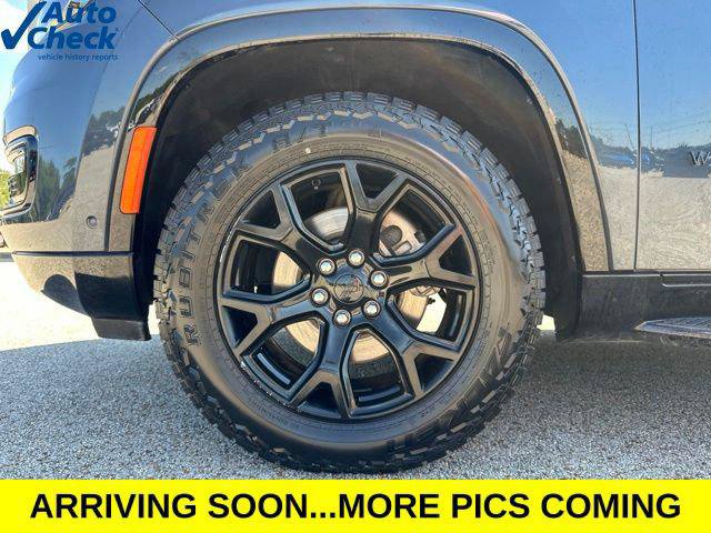 Certified 2024 Jeep Wagoneer Series II AWD/4WD image 62