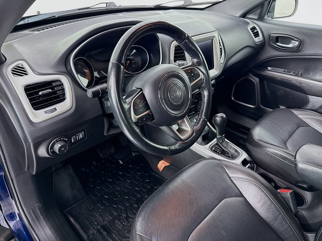 Used 2021 Jeep Compass Latitude AWD/4WD image 9