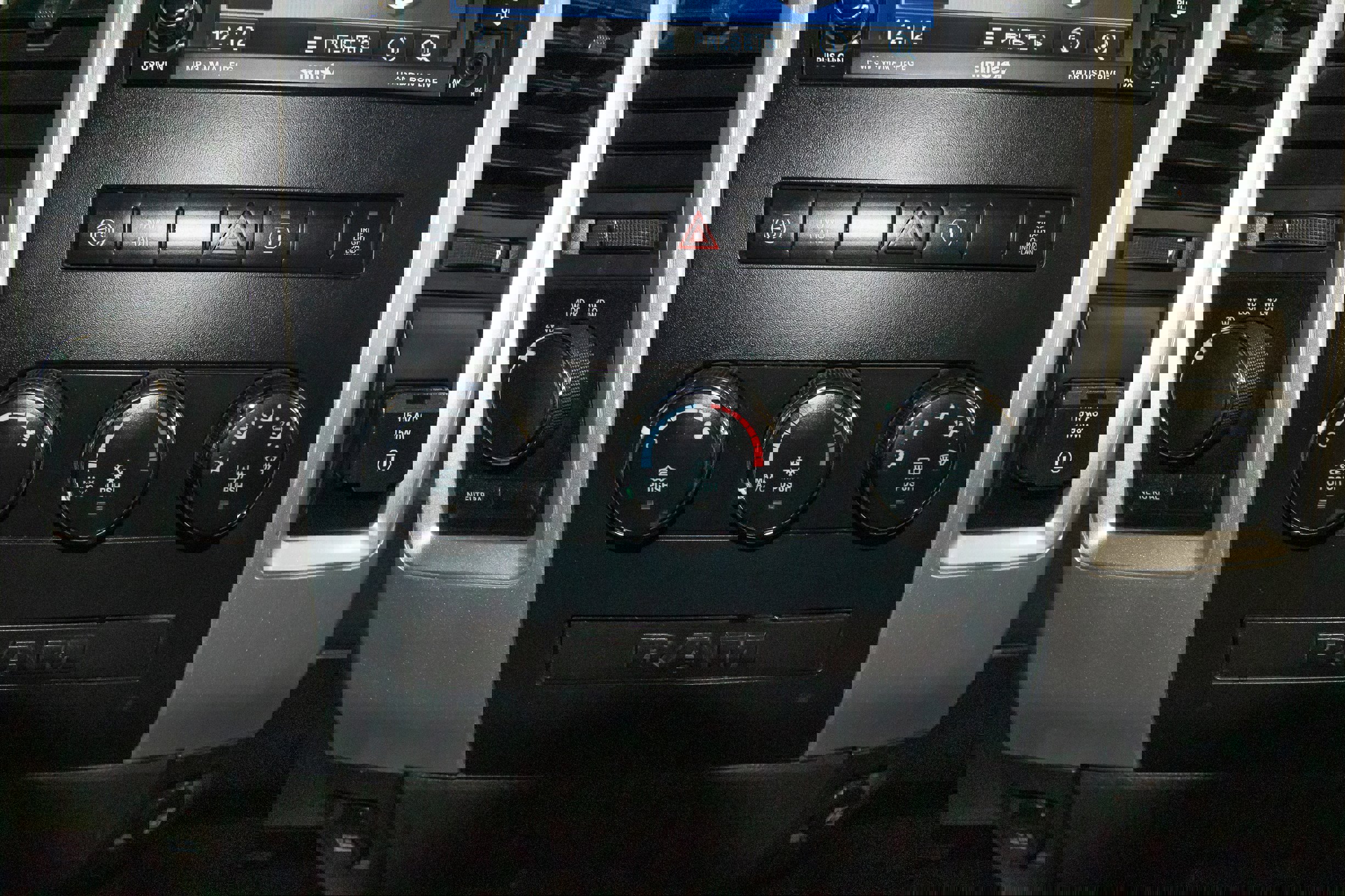 Used 2011 RAM 2500 Big Horn image 23