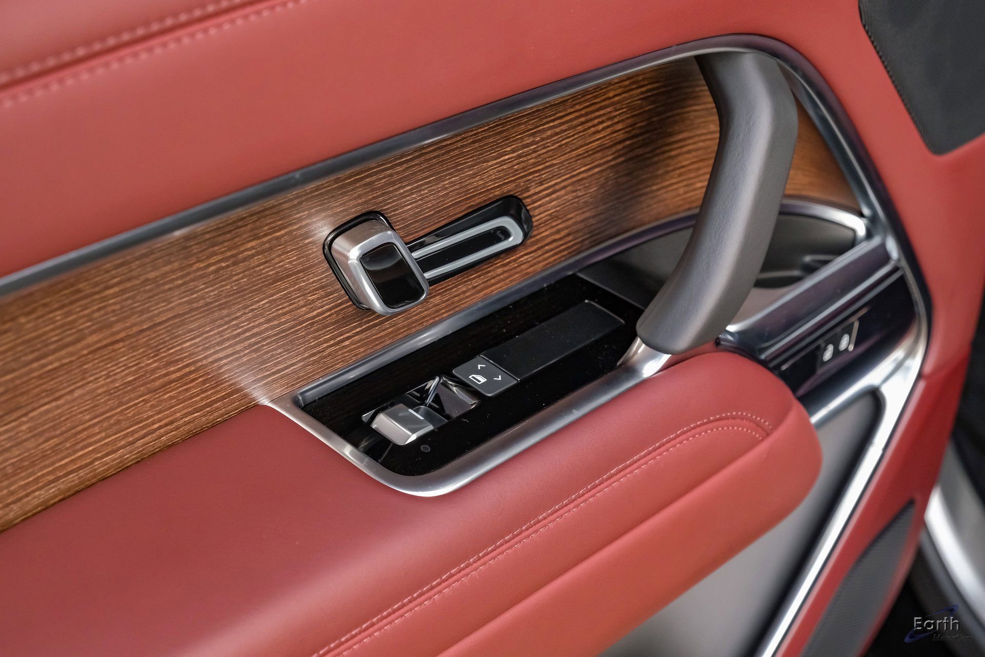 Used 2024 Land Rover Range Rover SE image 96