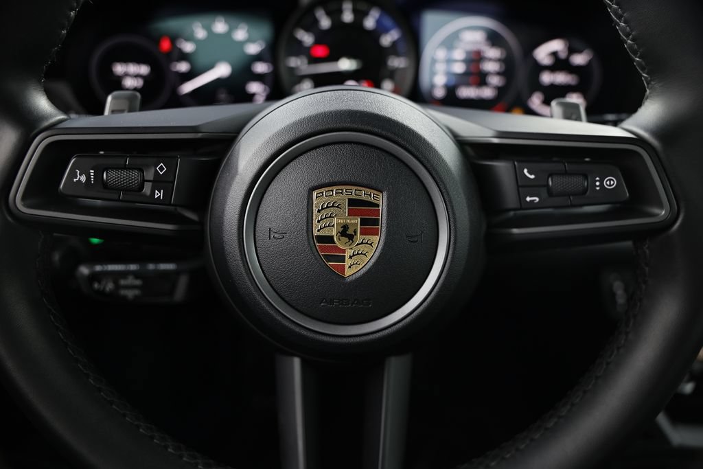 Certified 2022 Porsche 911 Carrera RWD image 32