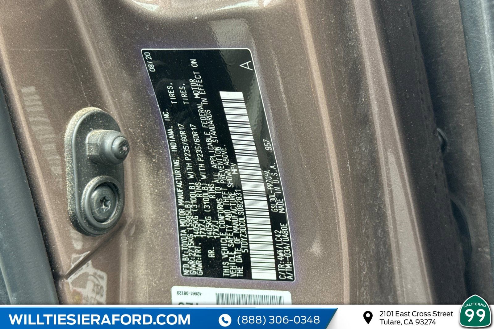 Used 2020 Toyota Sienna XLE w/ XLE Navigation Package FWD image 40