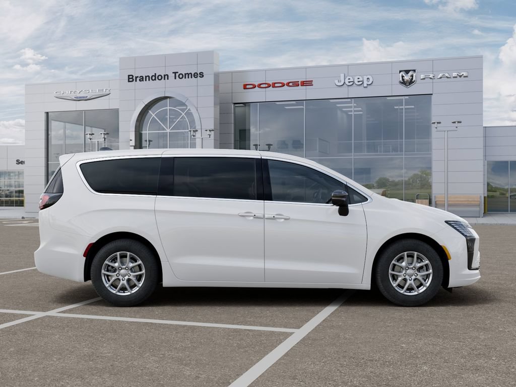 New 2027 Chrysler Pacifica Select FWD image 21