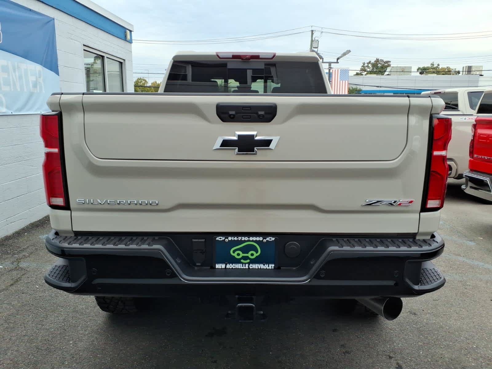 Used 2026 Chevrolet Silverado 2500 ZR2 AWD/4WD image 5