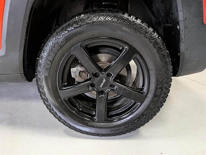 Used 2017 Jeep Renegade Sport w/ Power & Air Group FWD image 14