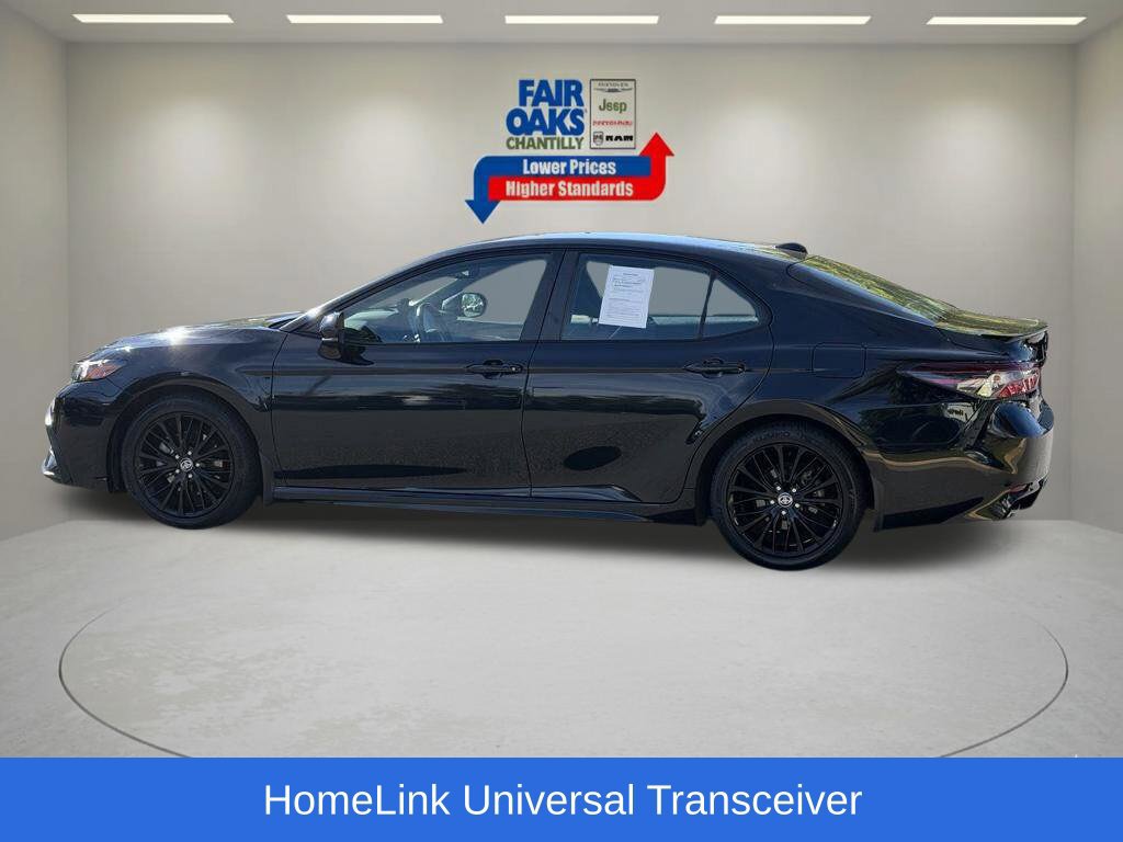 Used 2022 Toyota Camry SE FWD image 11