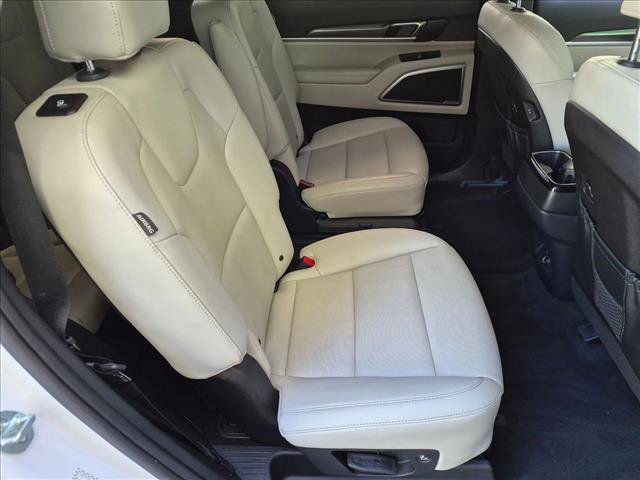 Used 2023 Kia Telluride S FWD image 21