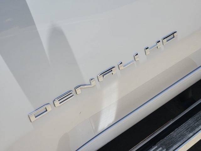 Used 2024 GMC Sierra 2500 Denali w/ Denali Reserve Package AWD/4WD image 12