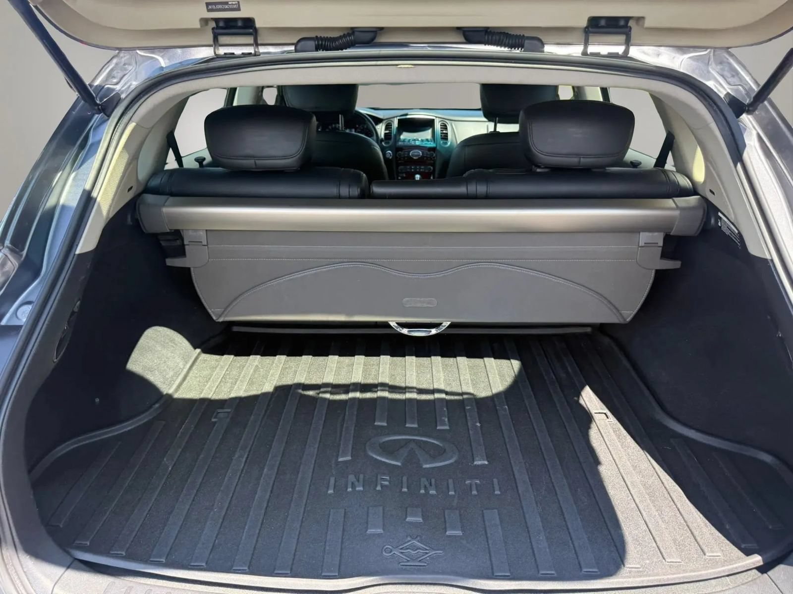 Used 2016 INFINITI QX50 AWD w/ Premium Plus Package image 41