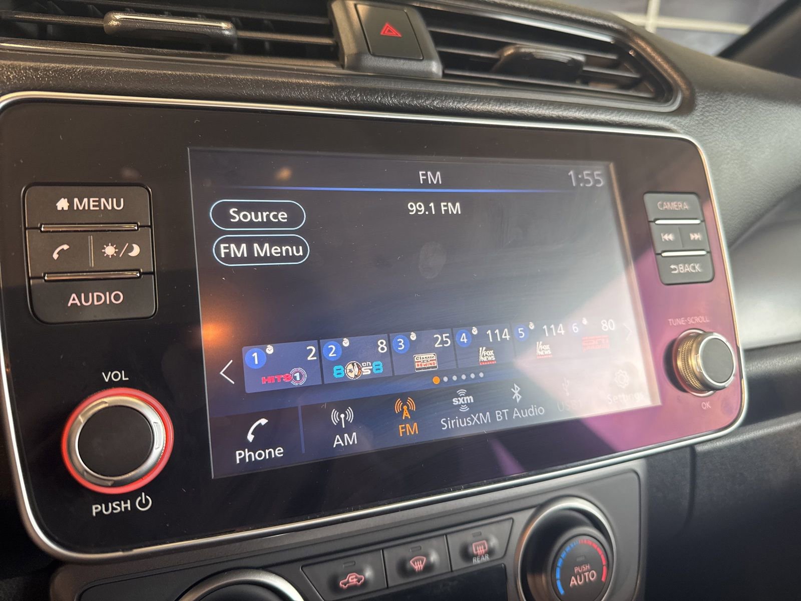 Used 2022 Nissan Leaf S image 26