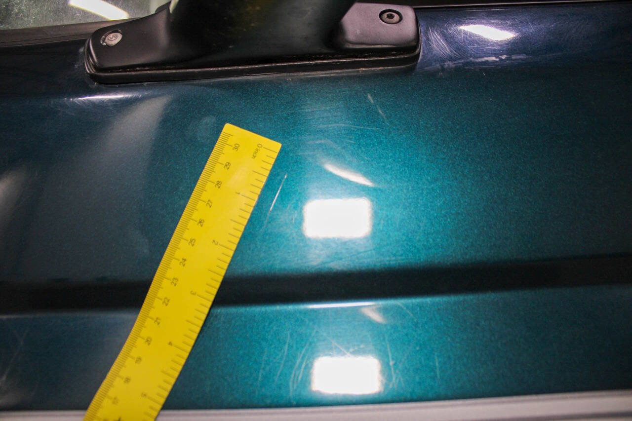 Used 1994 Ford Bronco XLT image 31