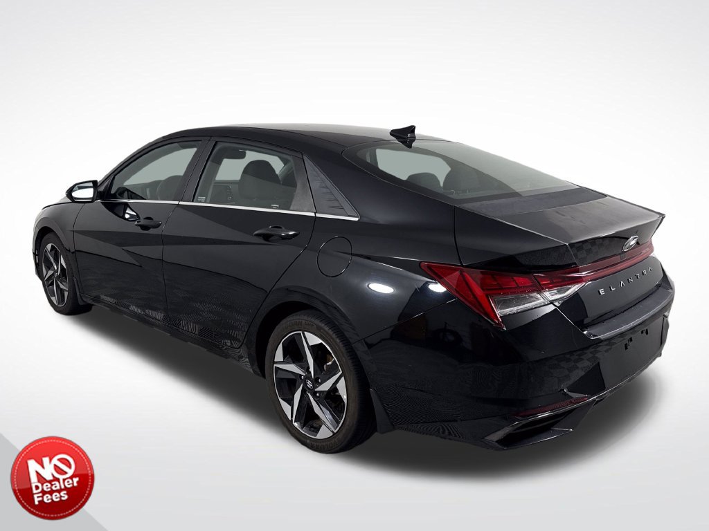 Used 2022 Hyundai Elantra SEL w/ Convenience + Premium Package FWD image 6