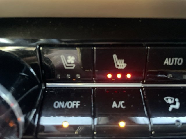 Used 2025 Chevrolet Equinox ACTIV w/ Safety and Technology Package image 25