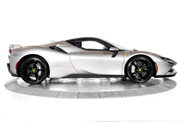 Used 2024 Ferrari SF90 Spider AWD/4WD image 14