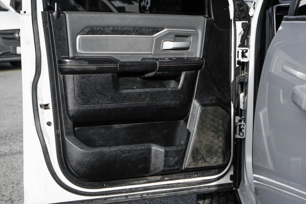 Used 2021 RAM 3500 Big Horn image 15