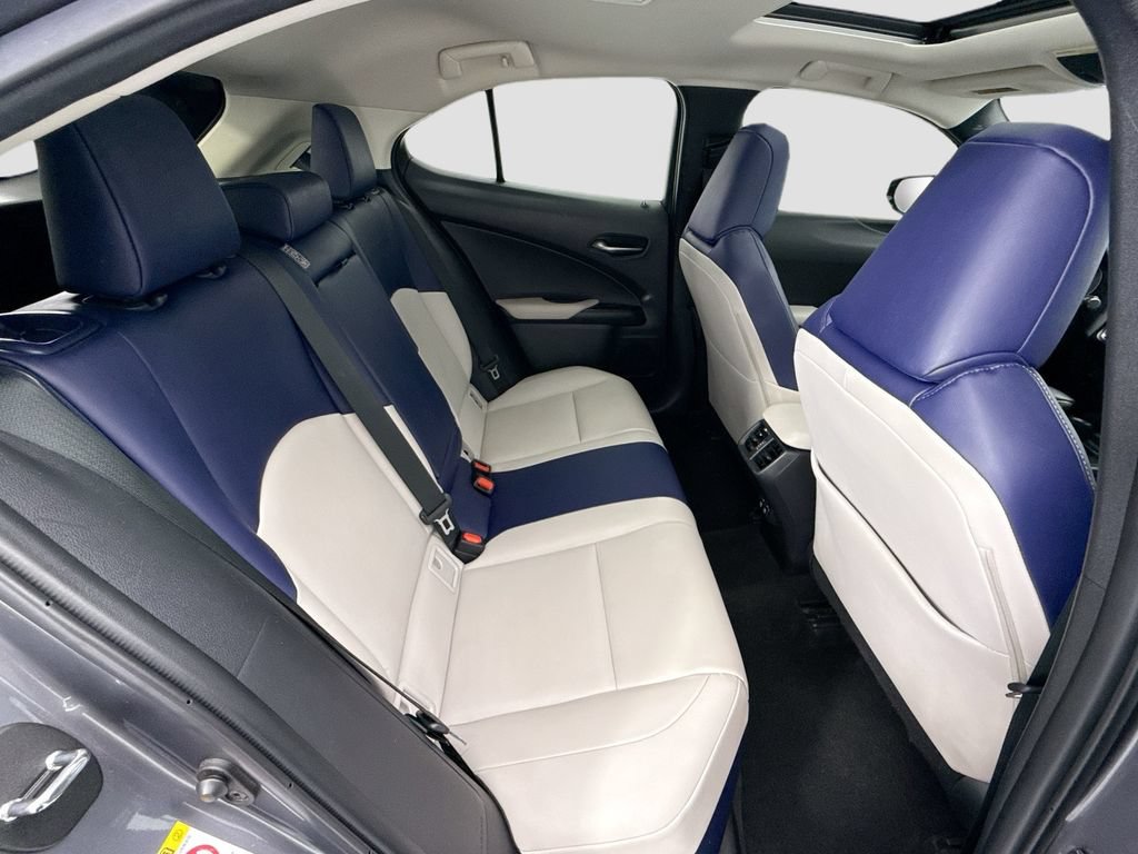 Used 2019 Lexus UX 200 FWD image 20
