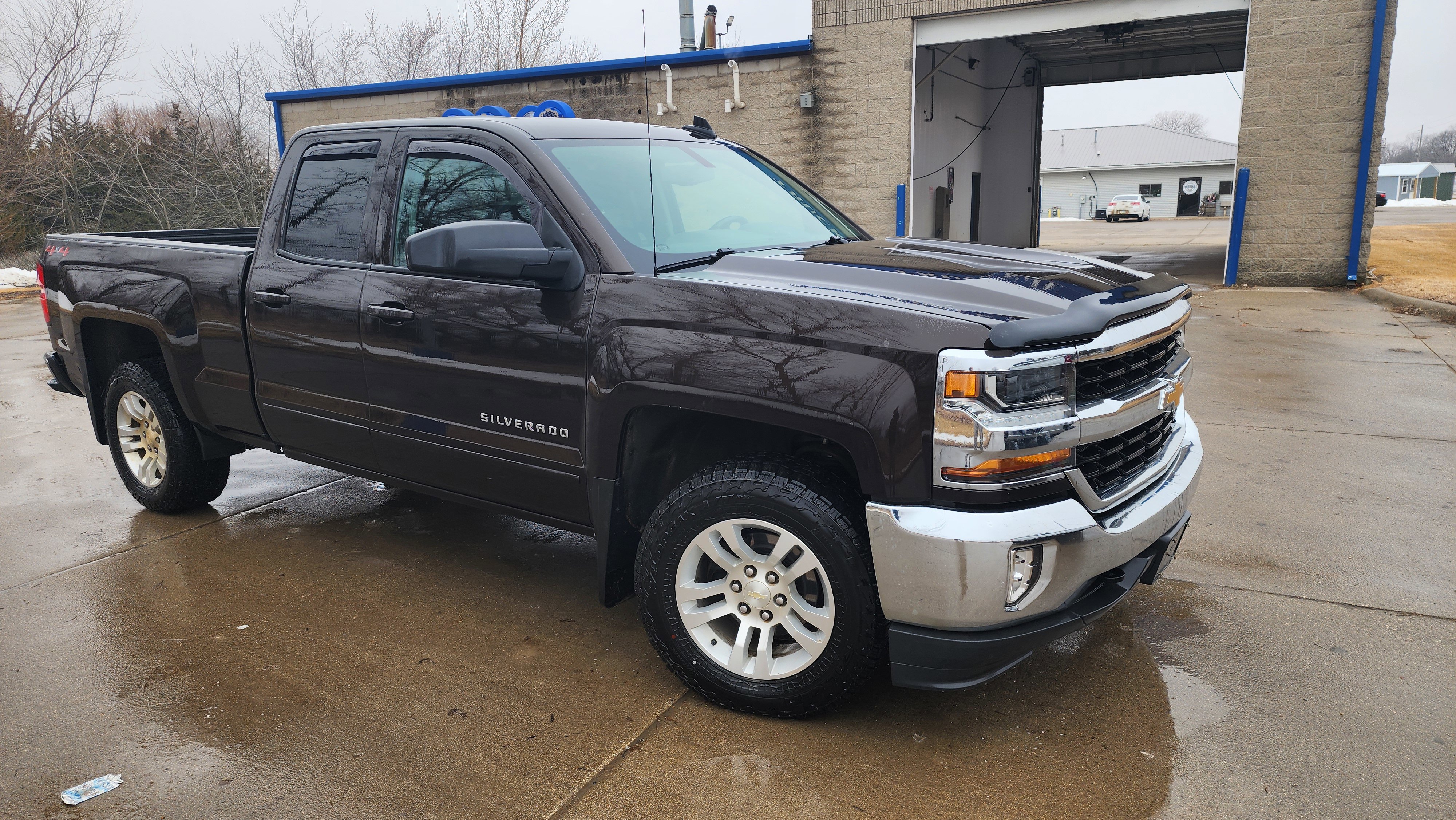 Used 2019 Chevrolet Silverado 1500 LT w/ All Star Edition image 3