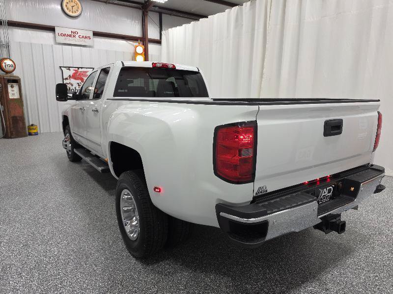 Used 2015 Chevrolet Silverado 3500 LTZ w/ LTZ Plus Package AWD/4WD image 9