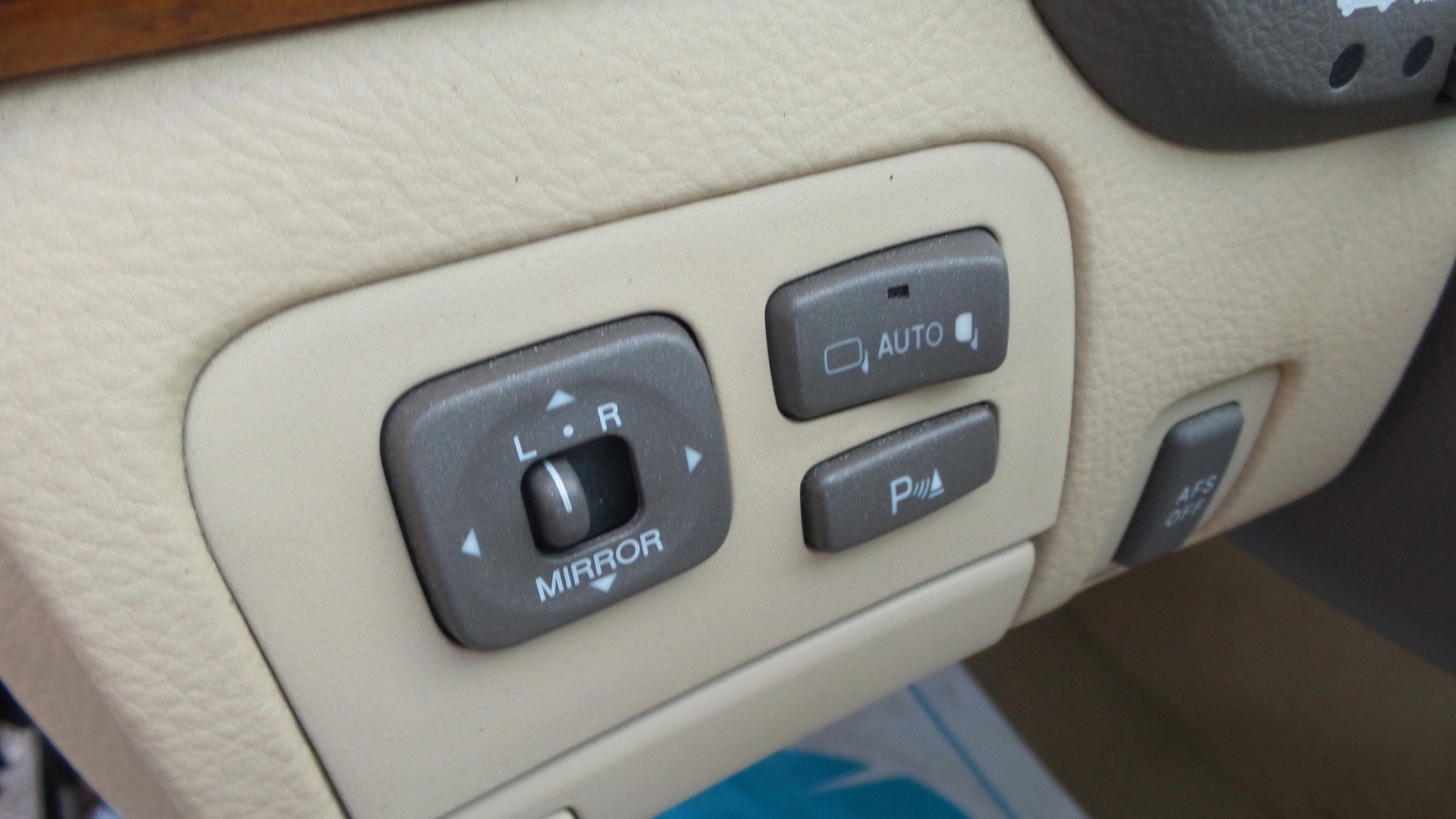 Used 2004 Lexus LS 430 image 28