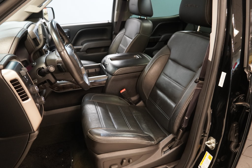 Used 2015 GMC Sierra 1500 Denali w/ Driver Alert Package AWD/4WD image 4