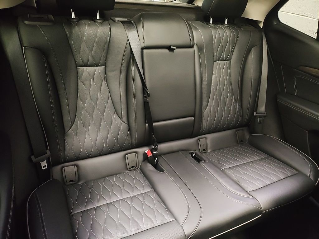 Used 2021 Buick Envision Avenir image 10