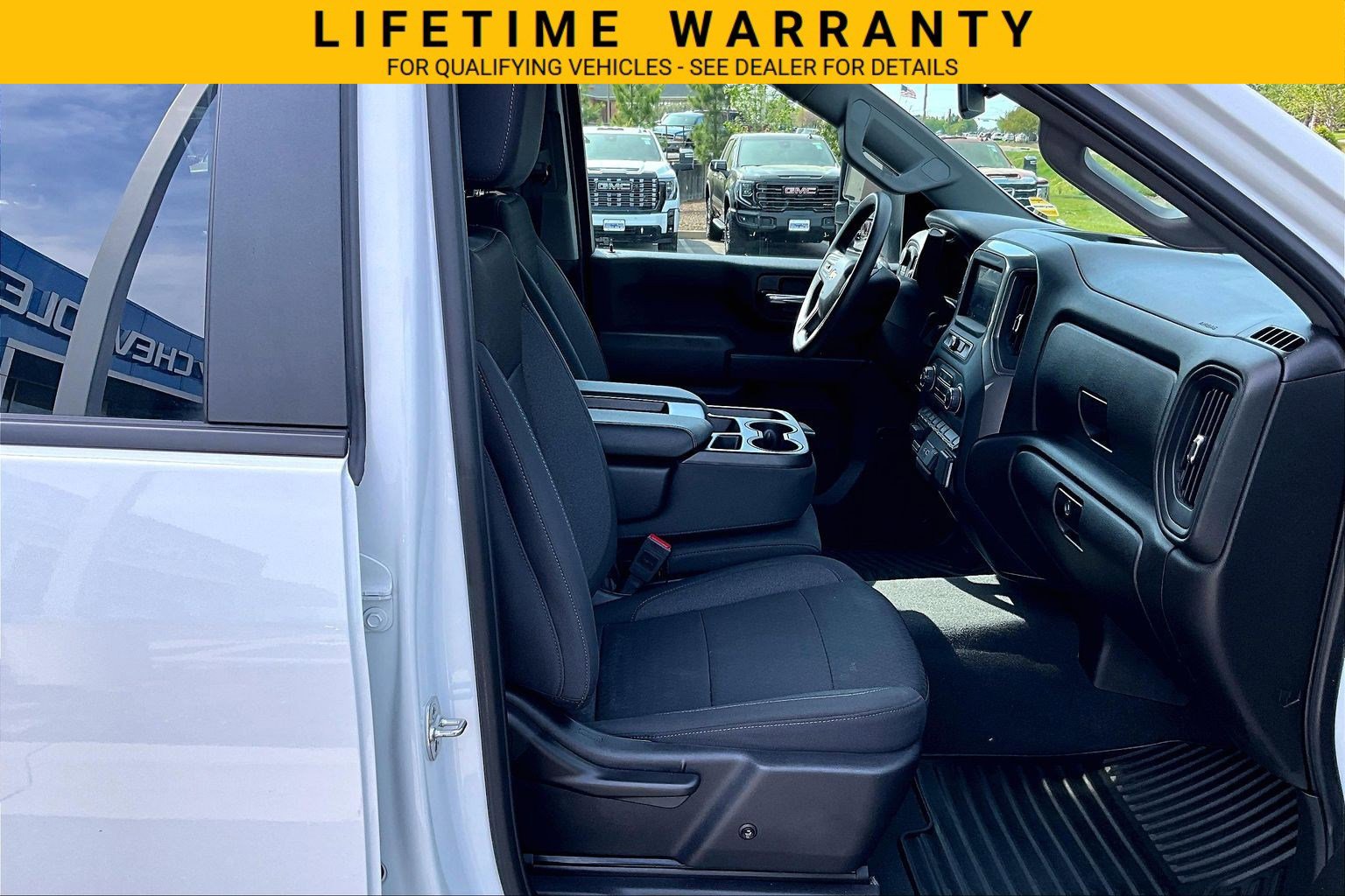 Used 2025 Chevrolet Silverado 2500 Custom w/ Custom Value Package AWD/4WD image 7