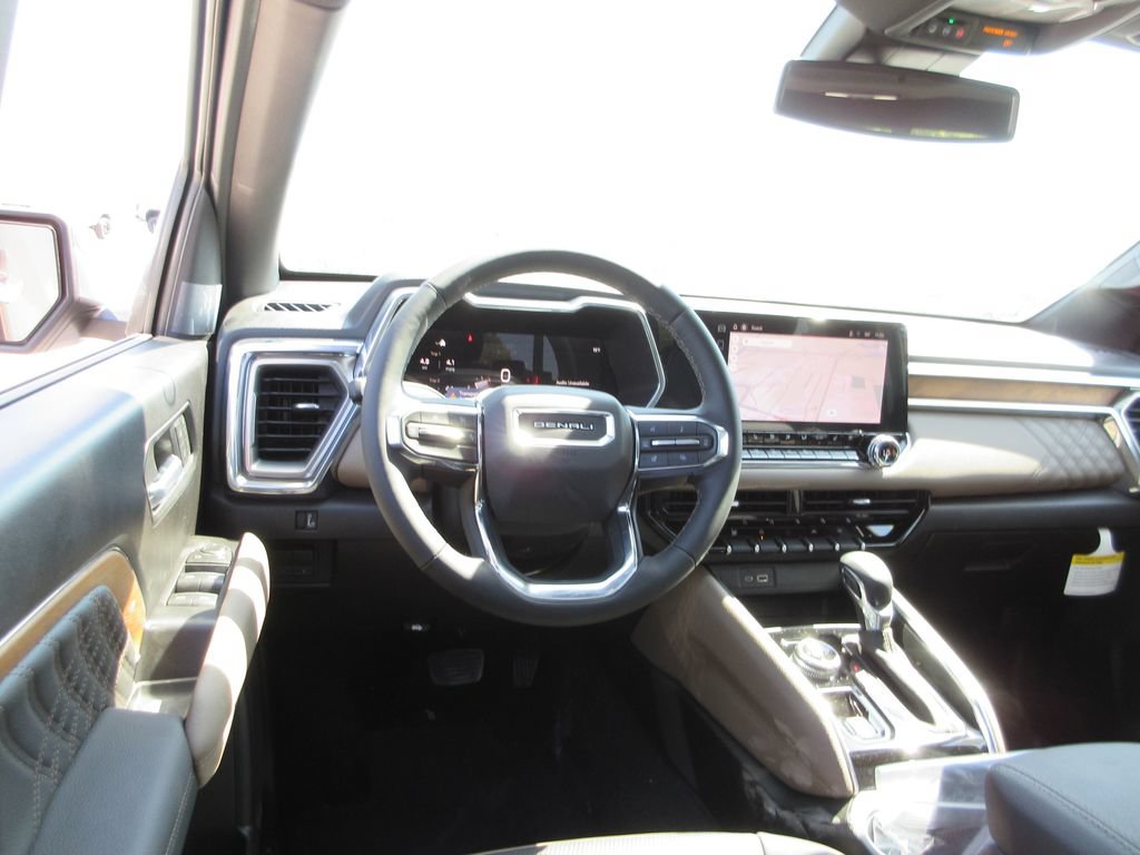 New 2026 GMC Canyon Denali AWD/4WD image 13