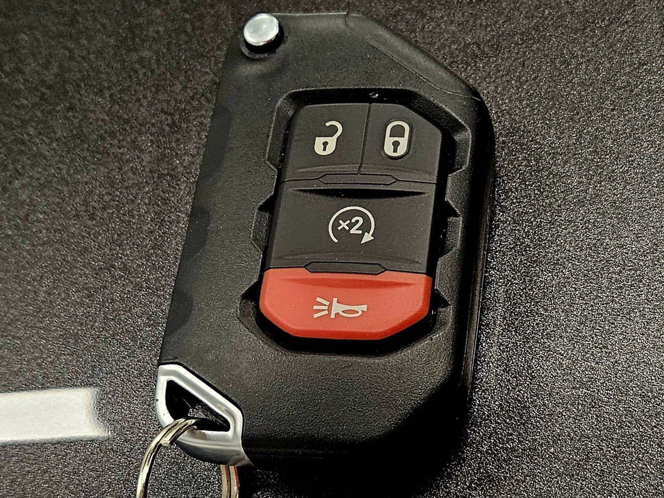 Used 2025 Jeep Wrangler Unlimited Sahara AWD/4WD image 38