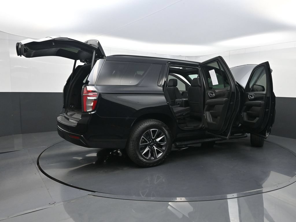 Used 2024 Chevrolet Tahoe Z71 w/ Luxury Package AWD/4WD image 43