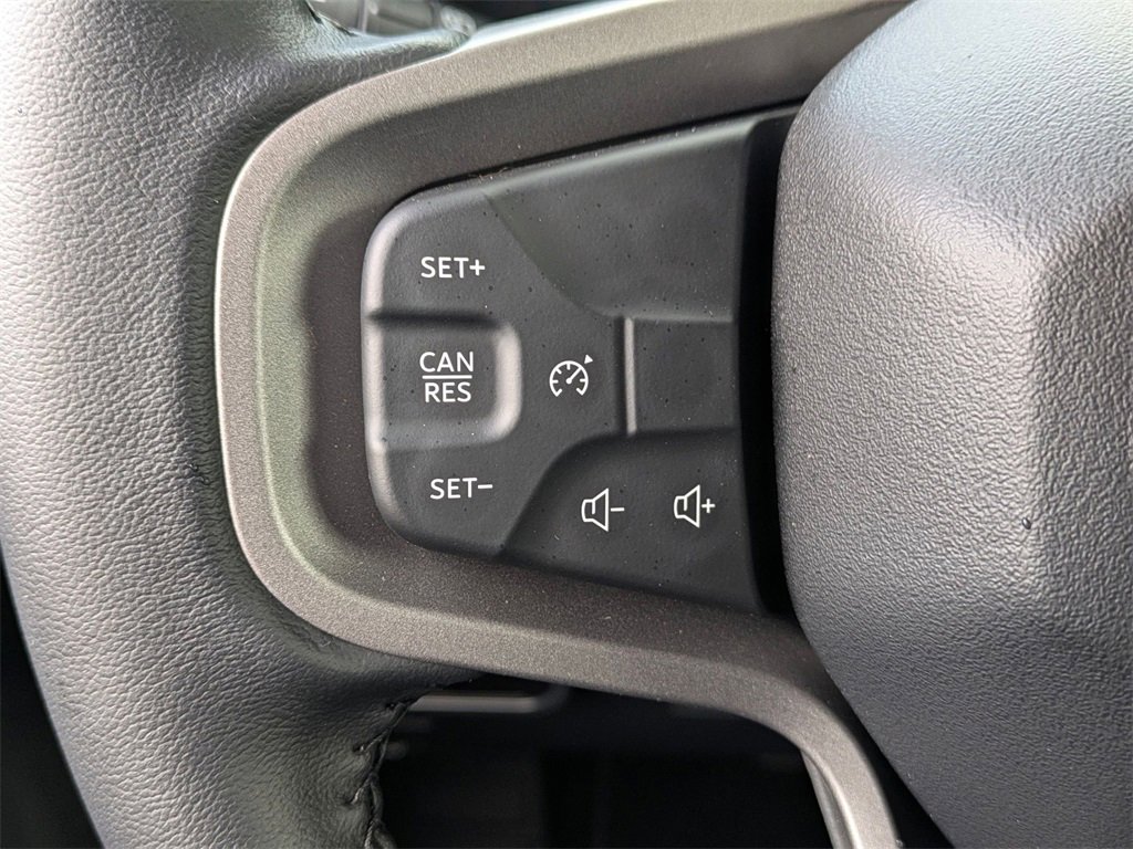 Used 2025 Ford Bronco Big Bend image 18