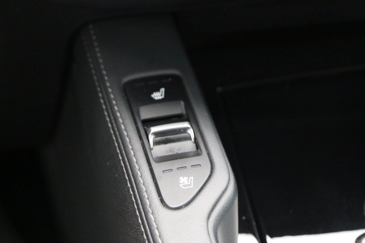 Used 2022 Kia Telluride SX w/ Nightfall Edition Package AWD/4WD image 28