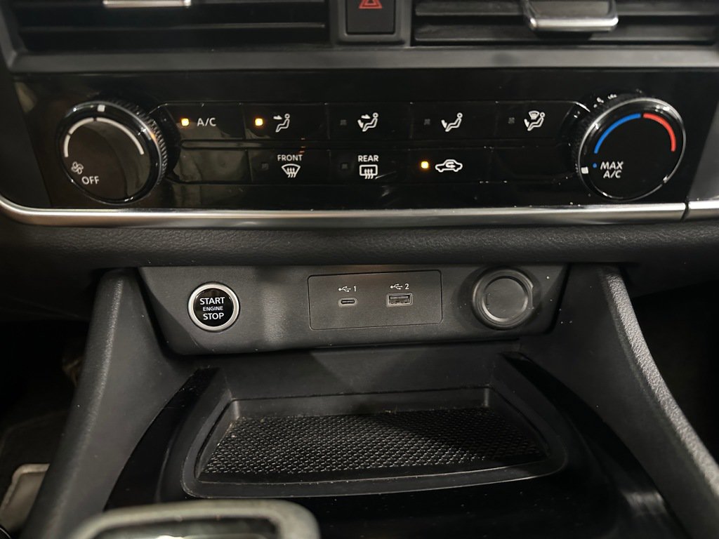 Used 2021 Nissan Rogue S AWD/4WD image 14