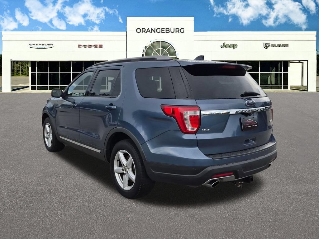 Used 2018 Ford Explorer XLT FWD image 7
