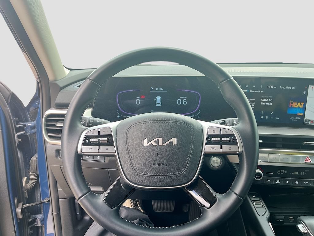 Used 2025 Kia Telluride S FWD image 11