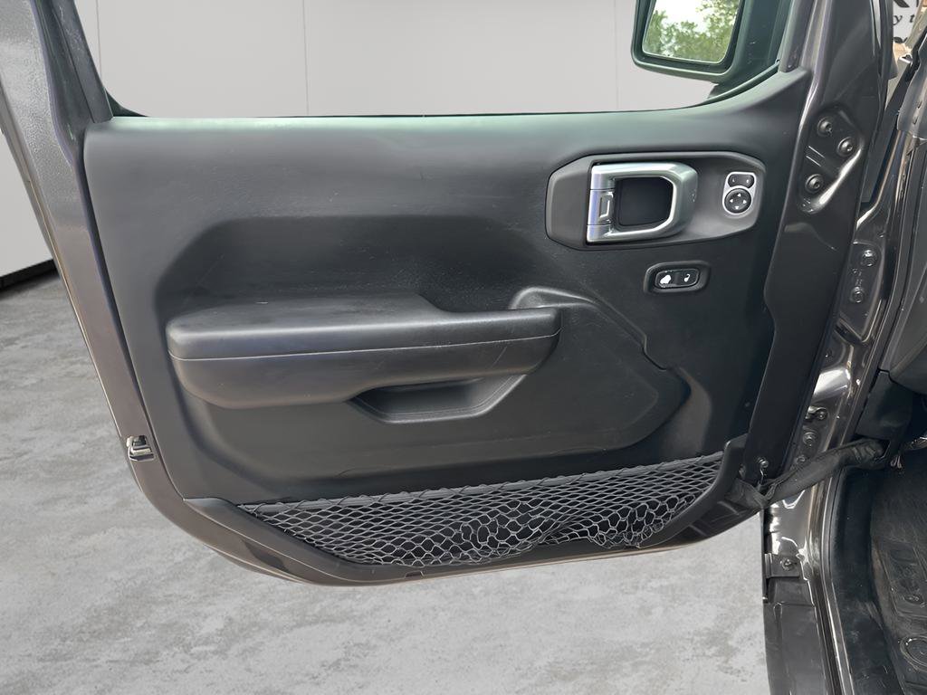 Used 2019 Jeep Wrangler Sport S image 17