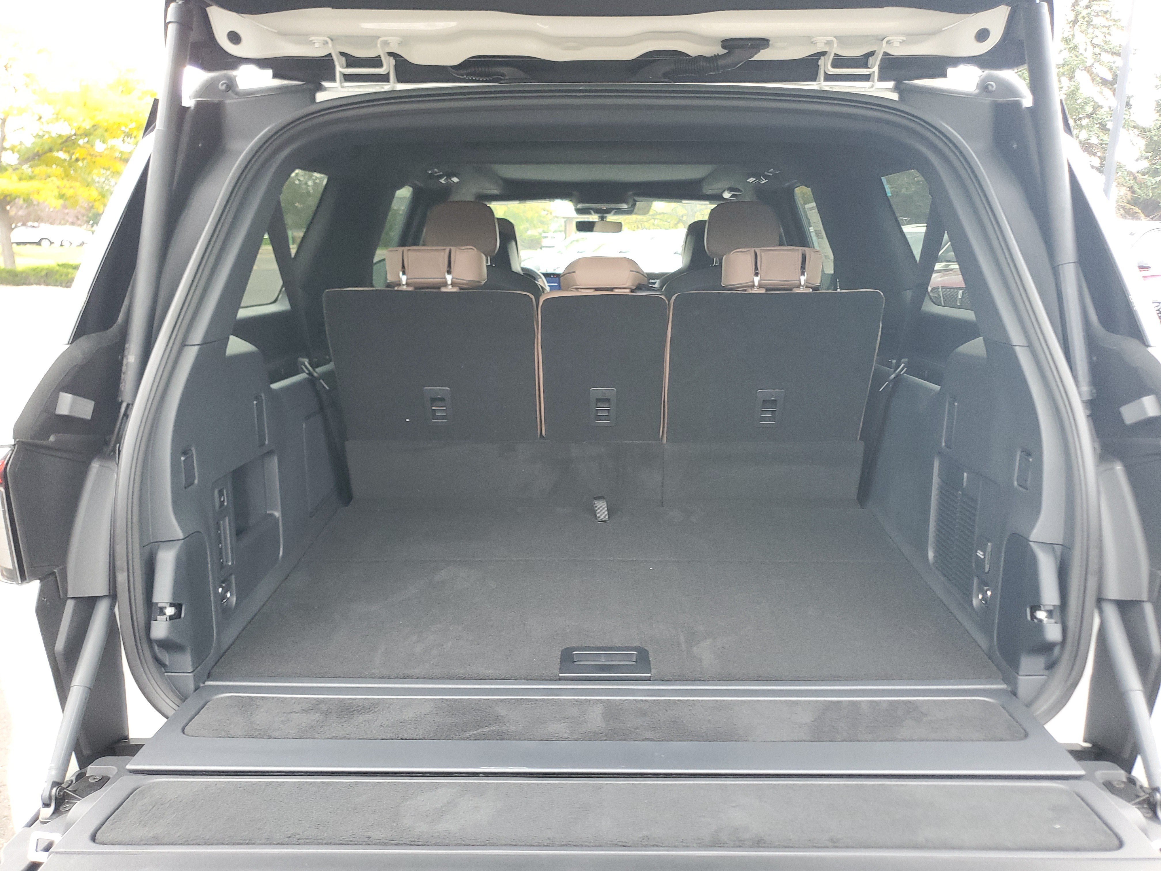 New 2027 Lincoln Navigator L Black Label AWD/4WD image 33