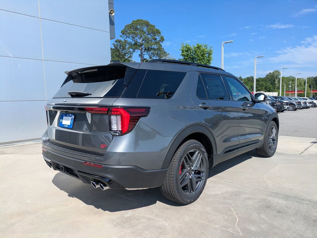 New 2026 Ford Explorer ST image 4