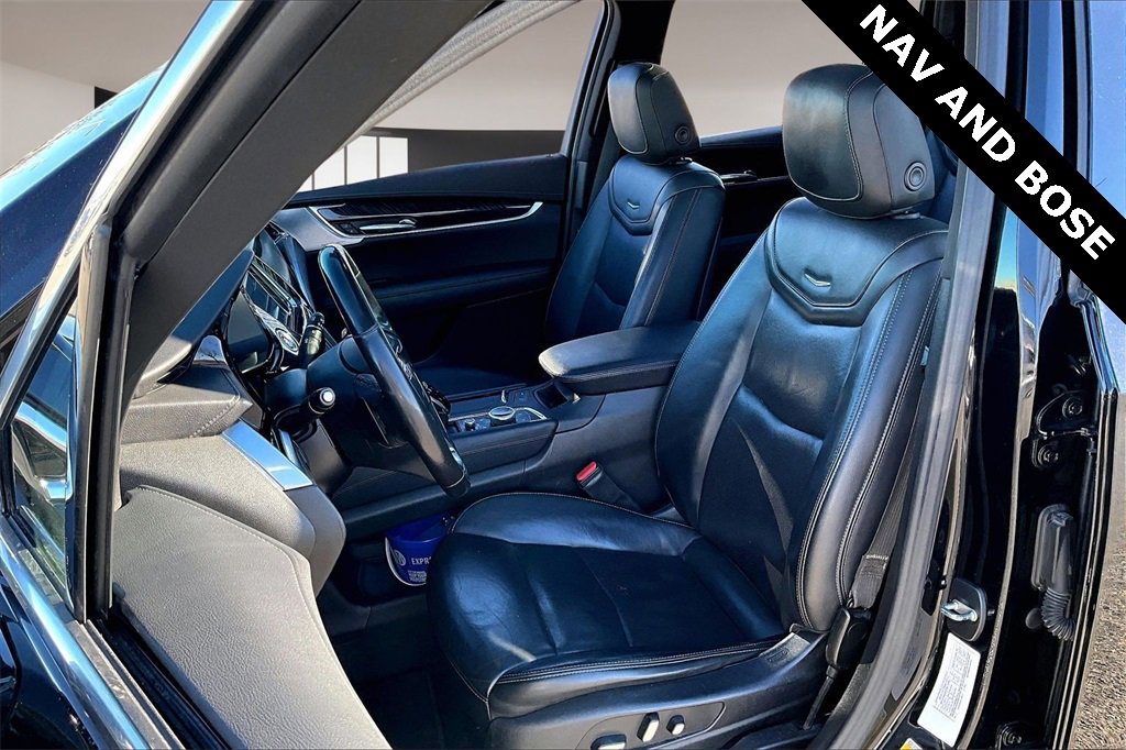 Used 2023 Cadillac XT6 Premium Luxury image 27