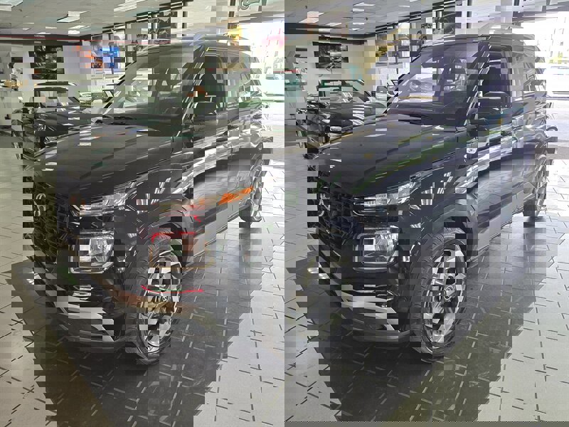 Used 2023 Hyundai Venue SEL w/ Cargo Package image 1