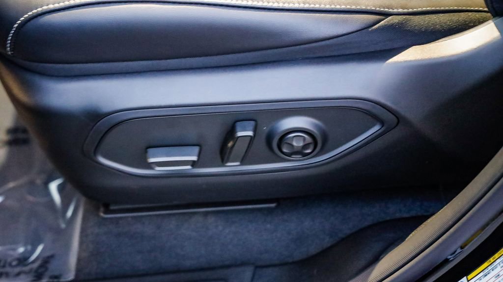 New 2025 Jeep Grand Cherokee L Altitude image 24