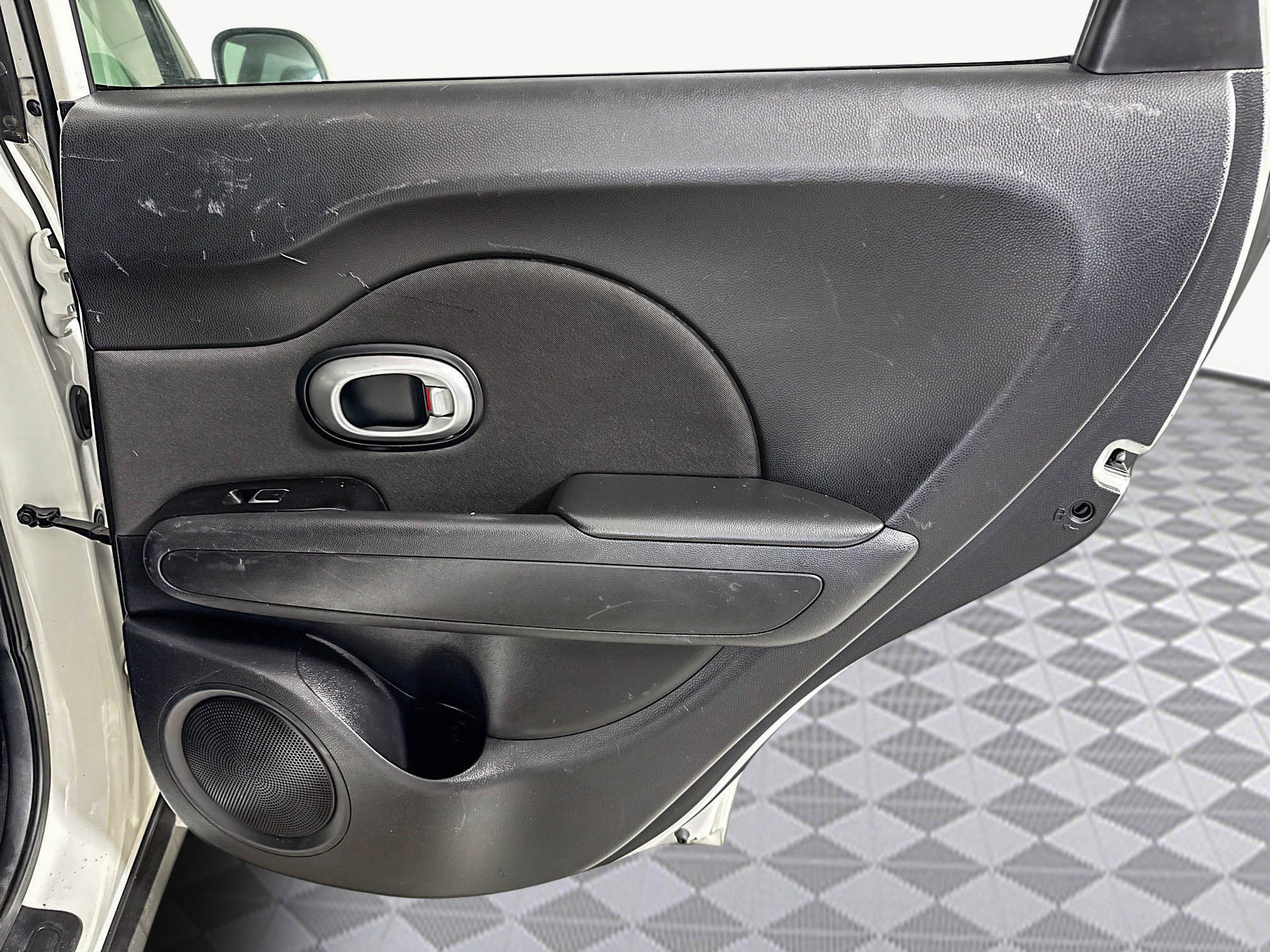 Used 2018 Kia Soul image 24