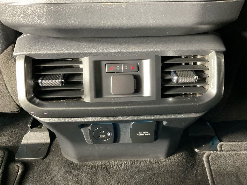 Used 2022 Ford F150 Lariat w/ Equipment Group 502A High image 17