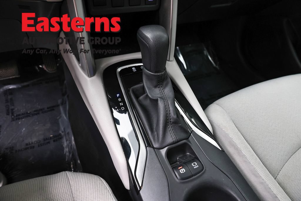 Used 2023 Toyota Corolla Cross L AWD/4WD image 12