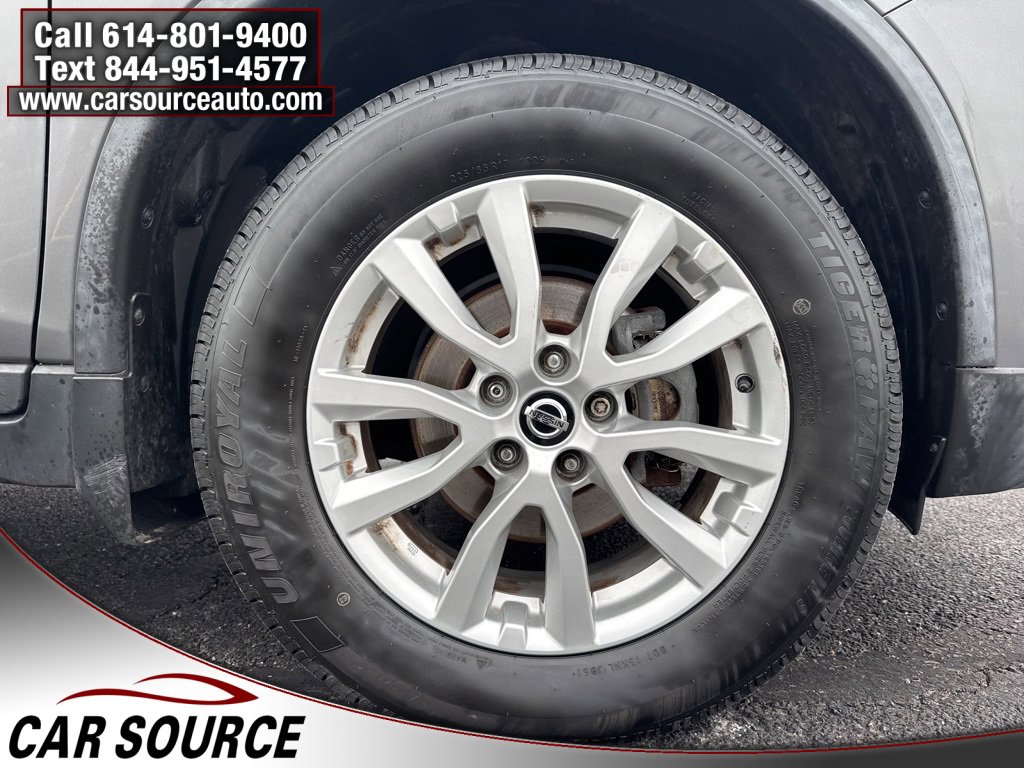 Used 2018 Nissan Rogue SV w/ Premium Package image 42