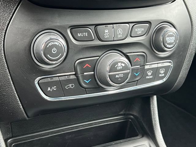 Used 2019 Jeep Cherokee High Altitude image 27