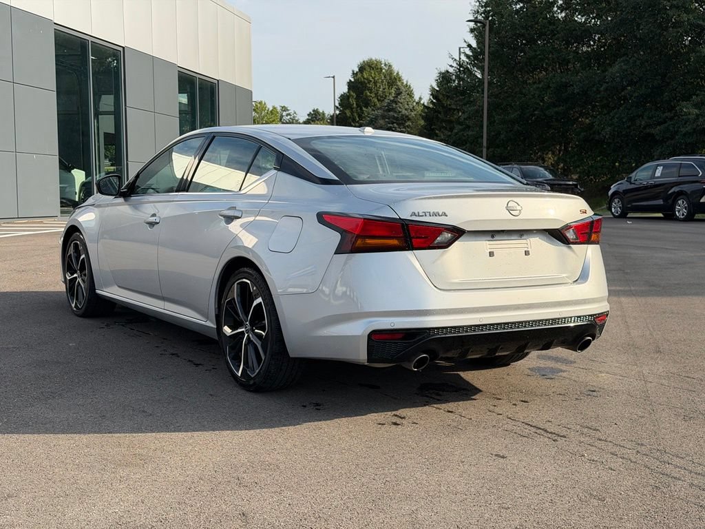 Used 2024 Nissan Altima 2.5 SR FWD image 4